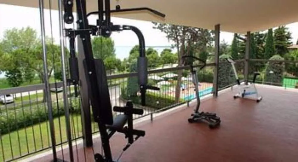 Hi Hotels Sirmione - Lakeview Pool