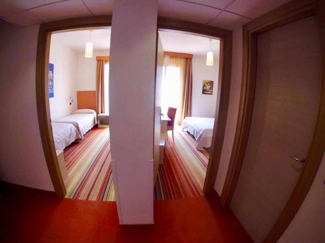 Hi Hotels Sirmione - Lakeview Pool
