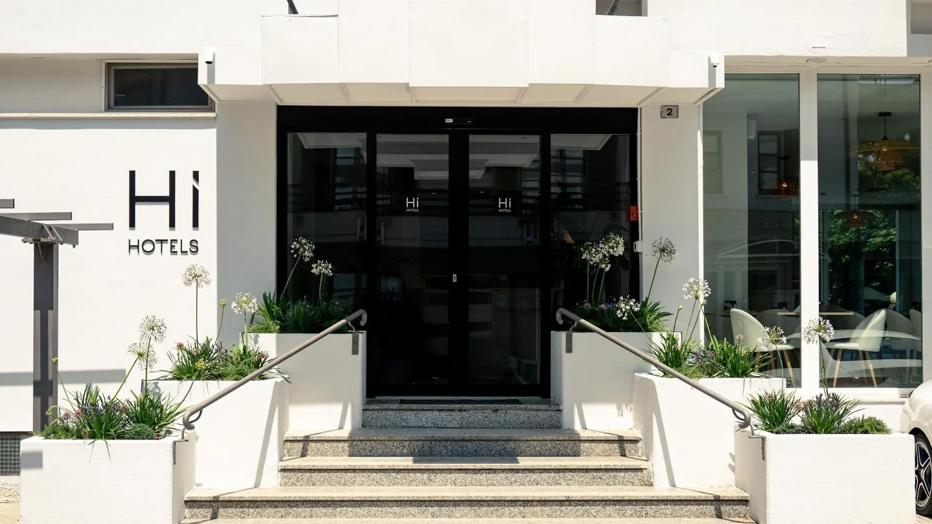 Hi Hotels Sirmione - Lakeview Pool