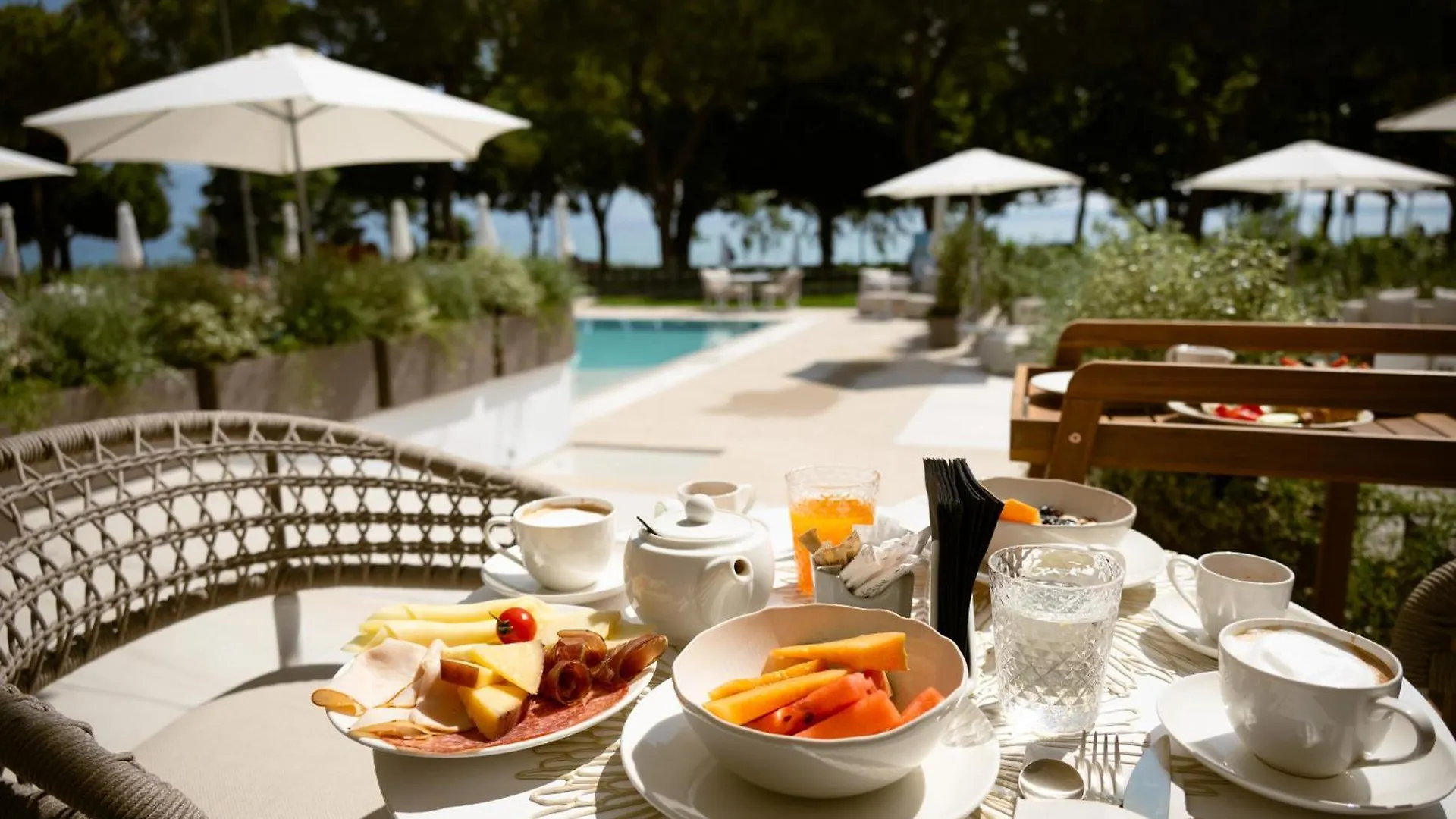 ***  Hi Hotels Sirmione - Lakeview Pool Italy
