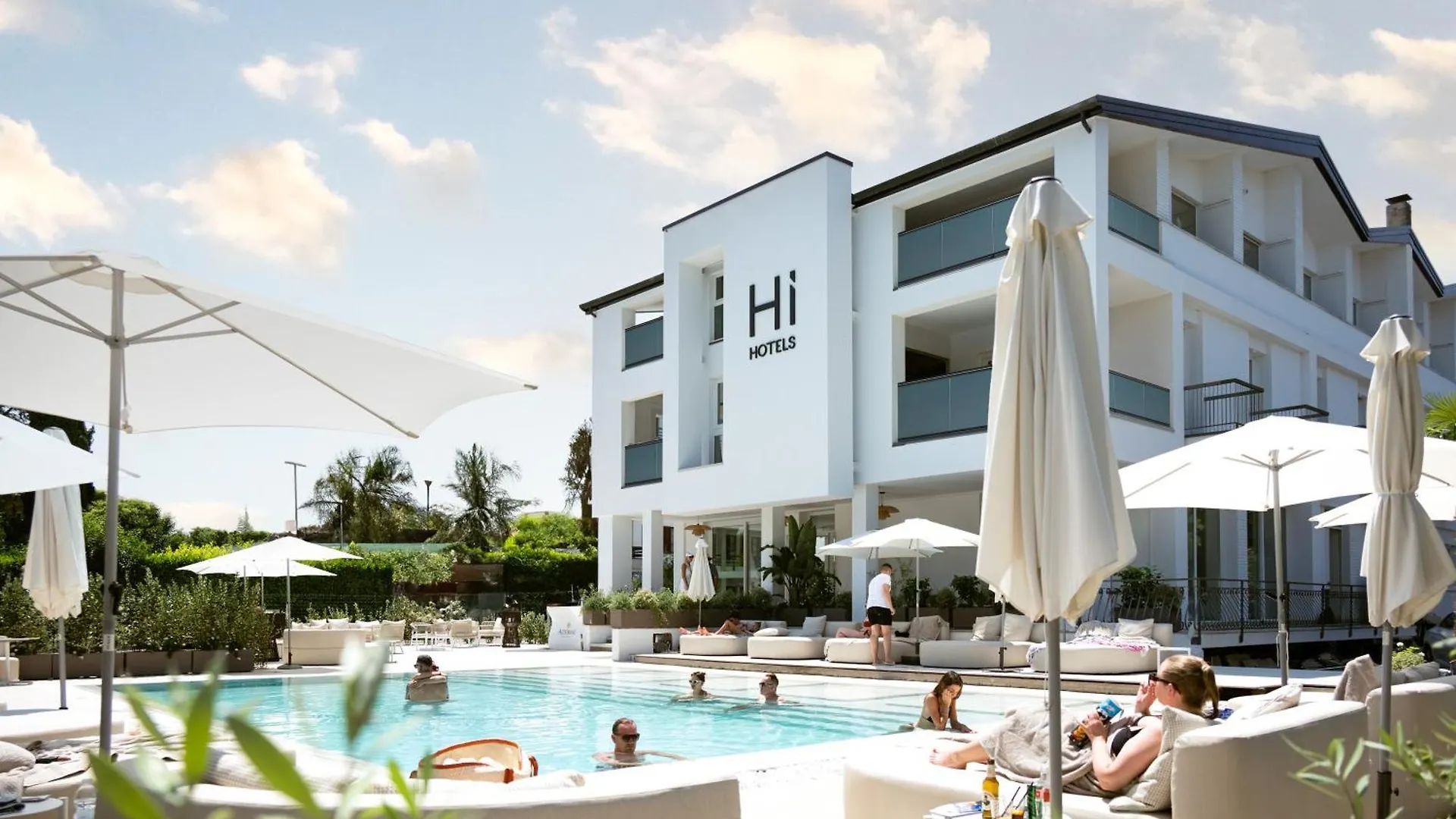 Hi Hotels Sirmione - Lakeview Pool 3*,