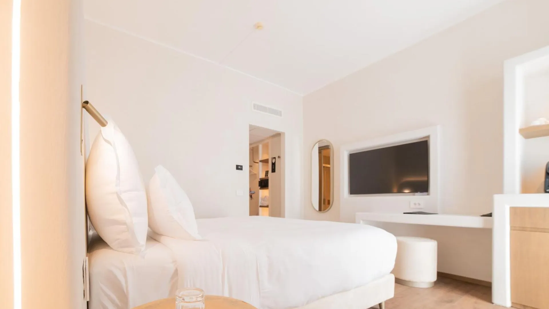 Hi Hotels Sirmione - Lakeview Pool