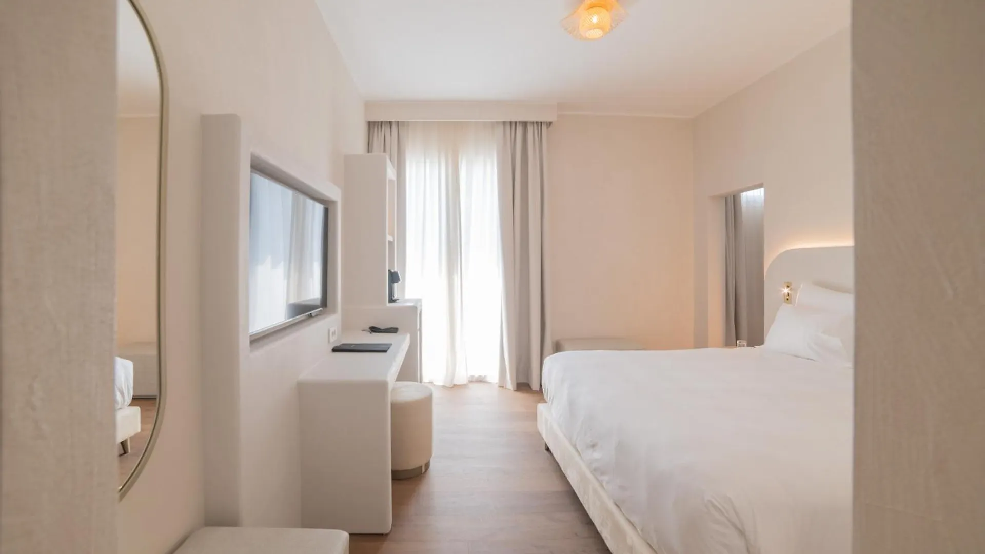 ***  Hi Hotels Sirmione - Lakeview Pool Italy