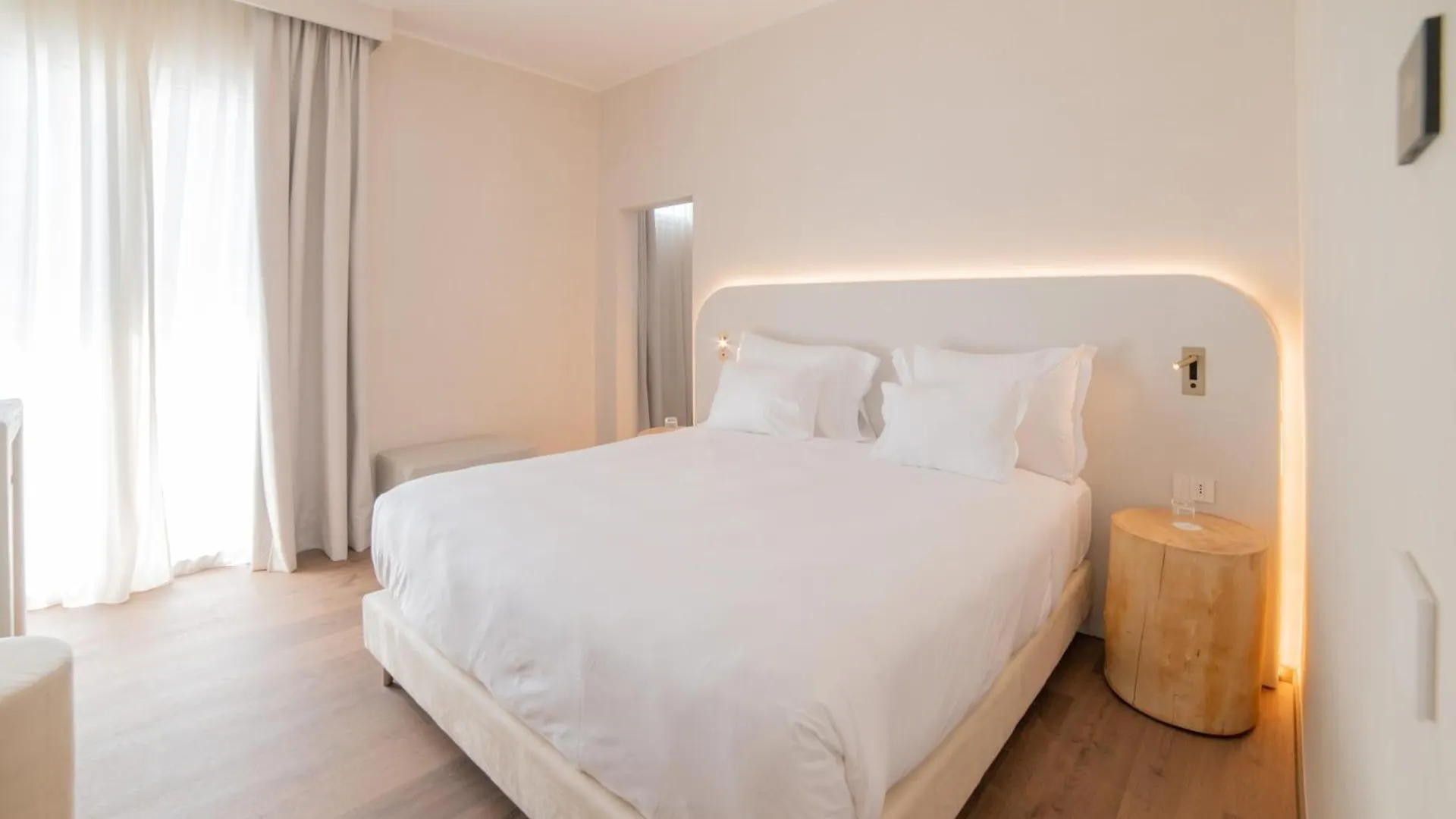 Hi Hotels Sirmione - Lakeview Pool